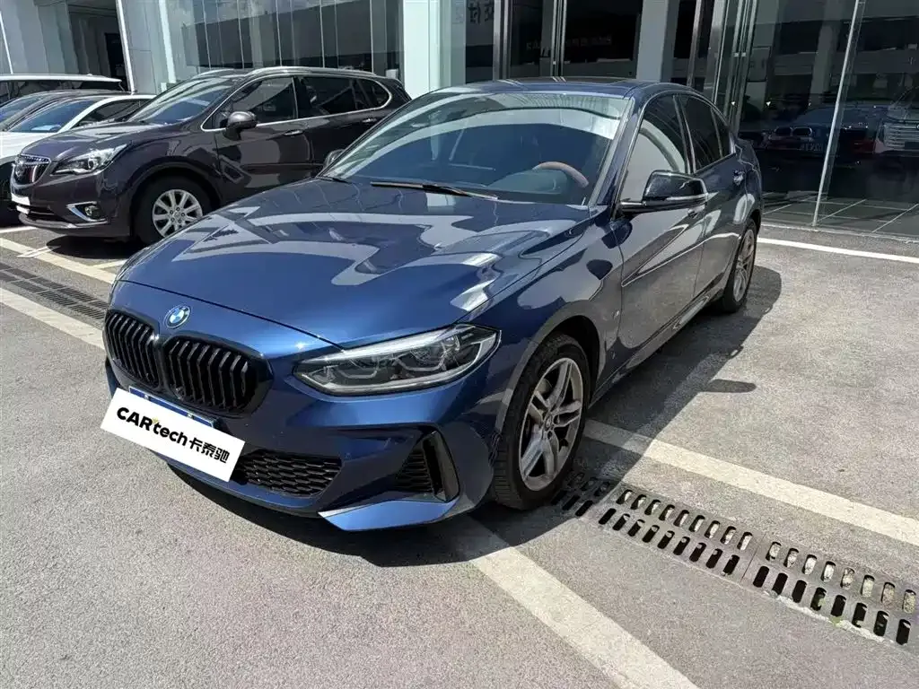 BMW 1 Series — фото 1