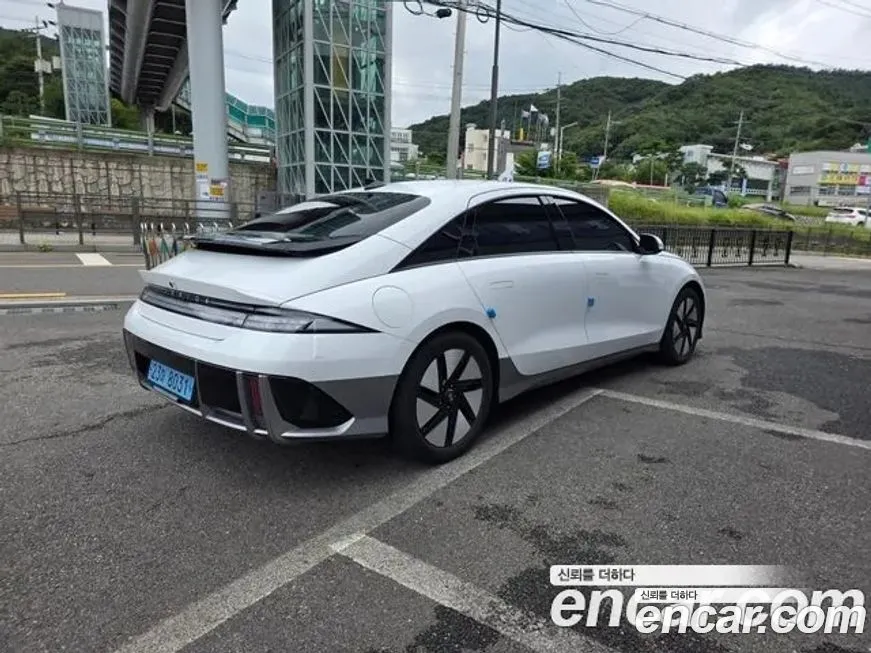 Hyundai Ioniq6 — фото 6