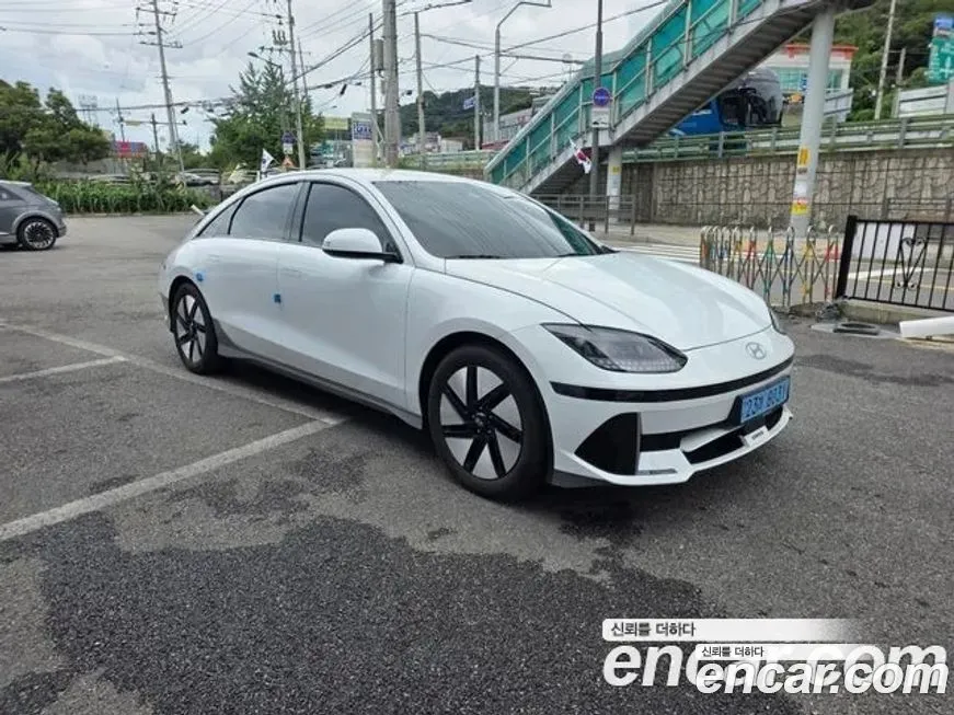 Hyundai Ioniq6 — фото 8