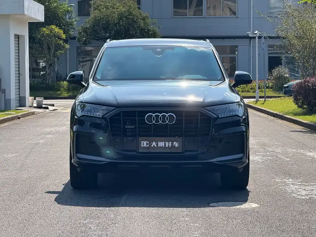 Audi Q7 — фото 2