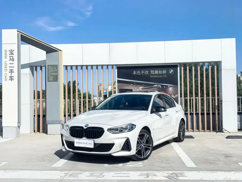 BMW 1 Series — фото 1