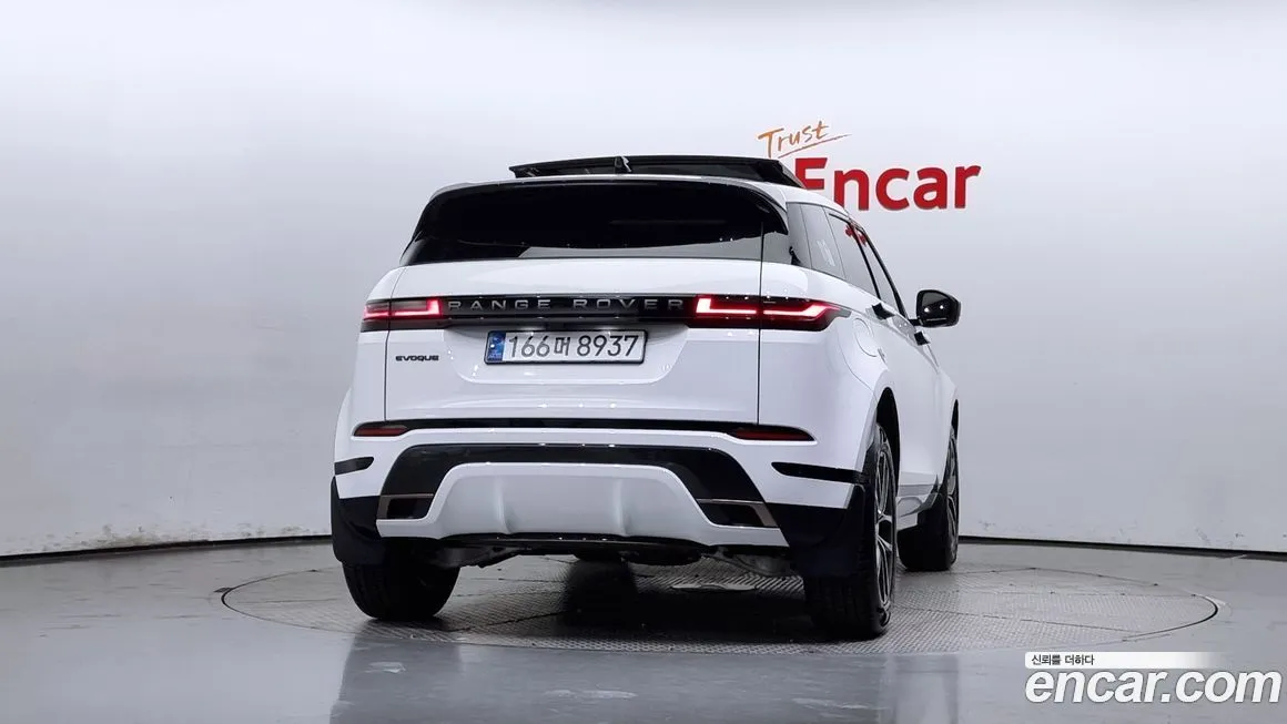 Land Rover Range Rover Evoque — фото 4