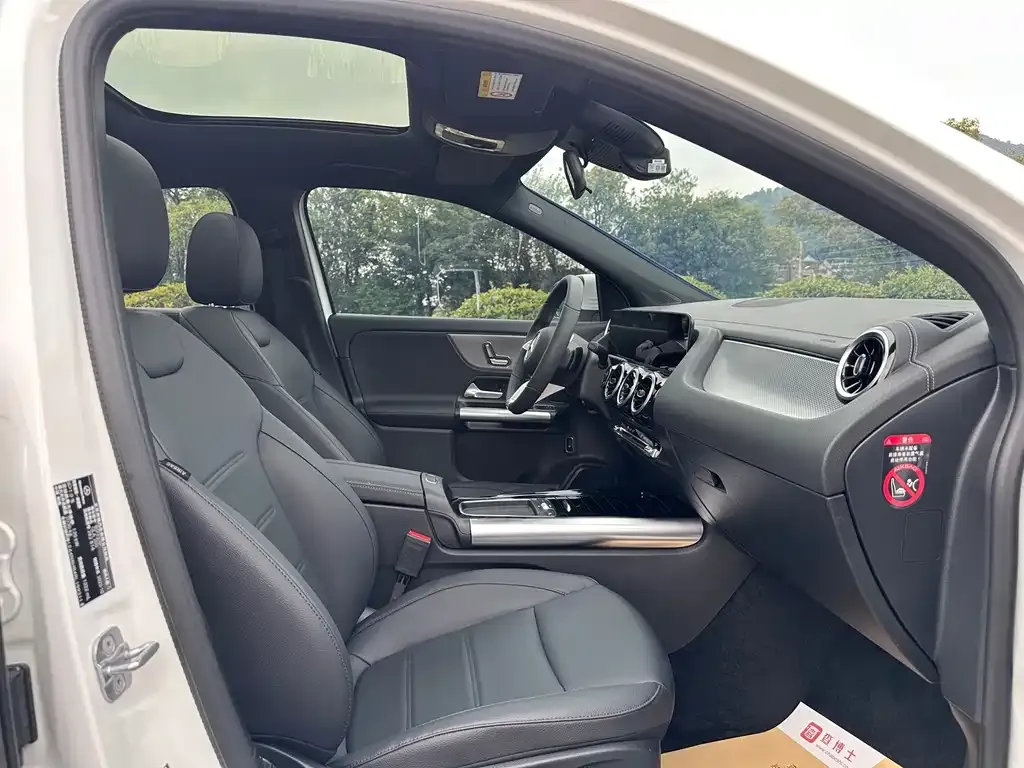 Mercedes-Benz GLA — фото 10