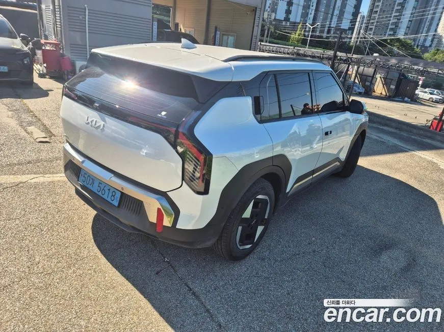 Kia EV3 — фото 2