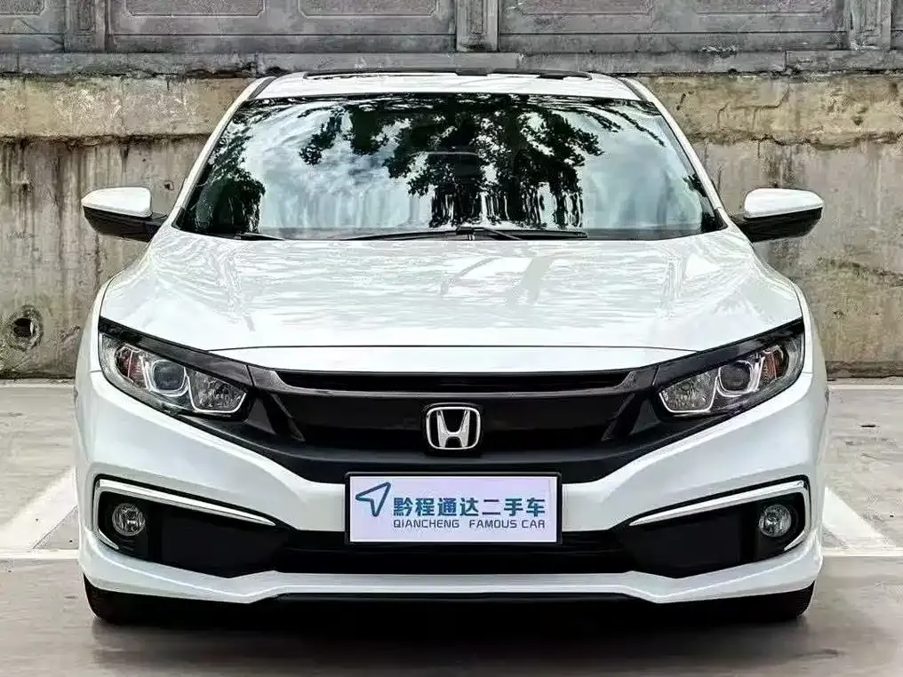 Honda Civic — фото 1