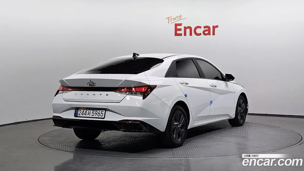 Hyundai AVANTE — фото 2