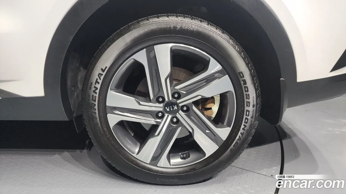 Kia Sorento — фото 5