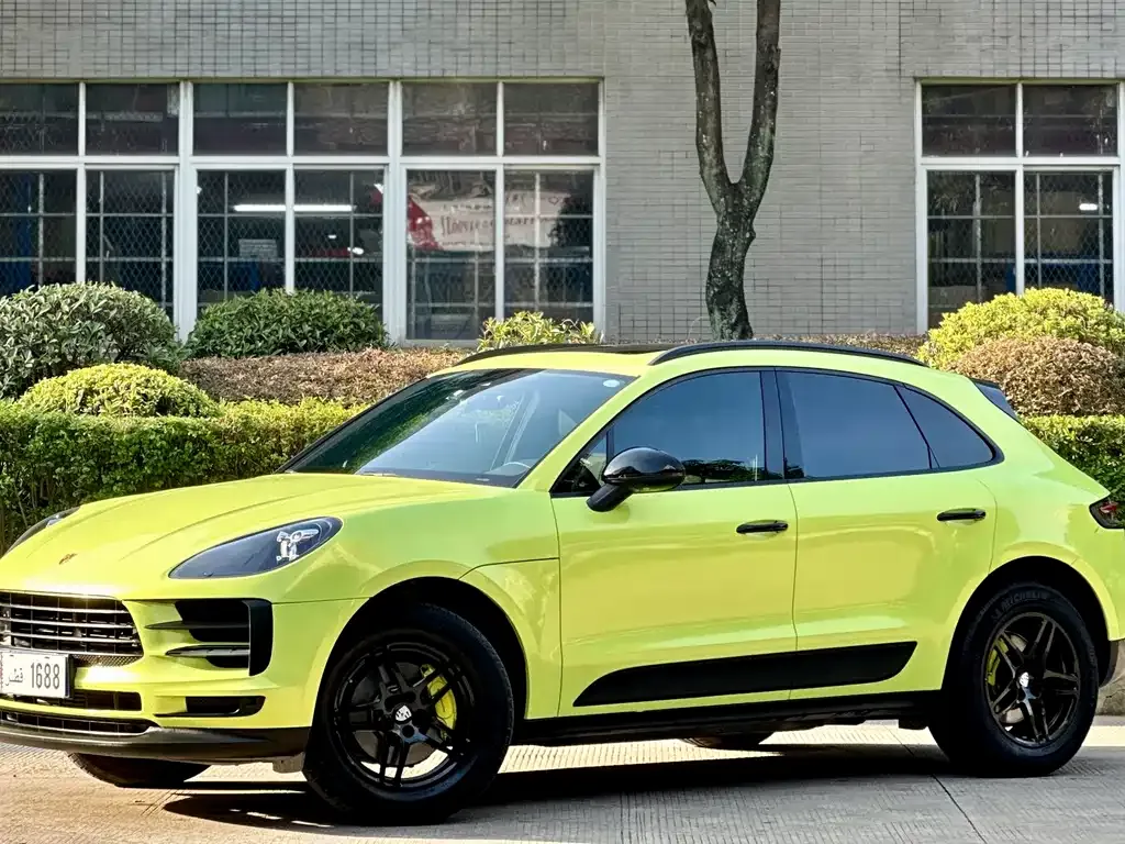 Porsche Macan — фото 1