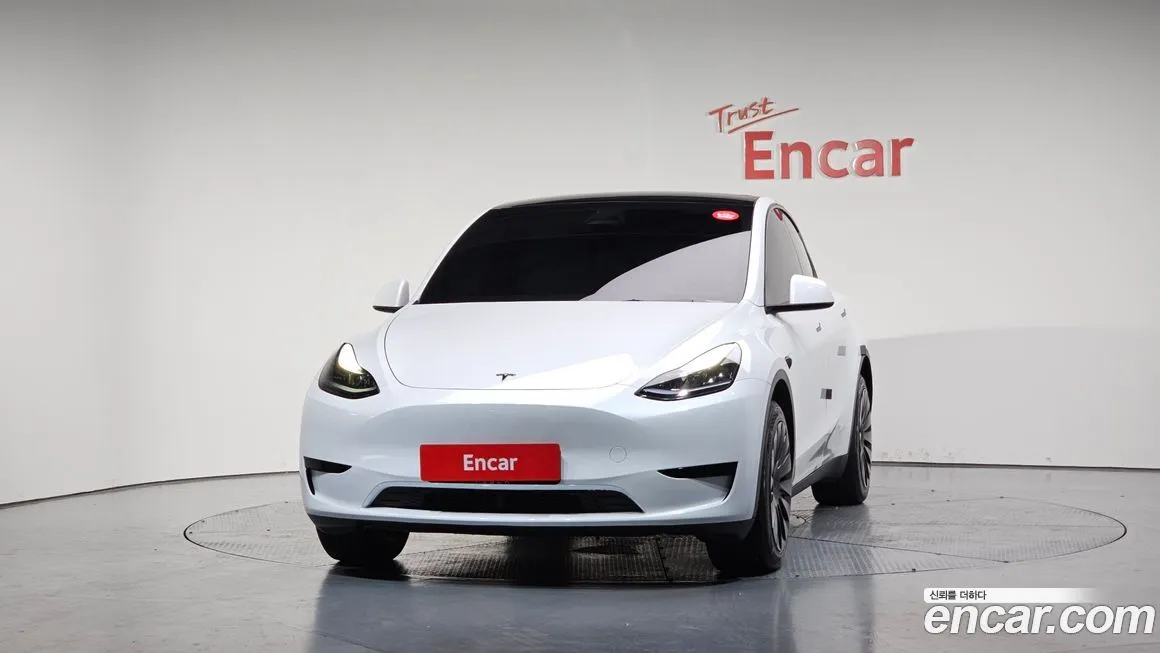 Tesla Model Y — фото 3