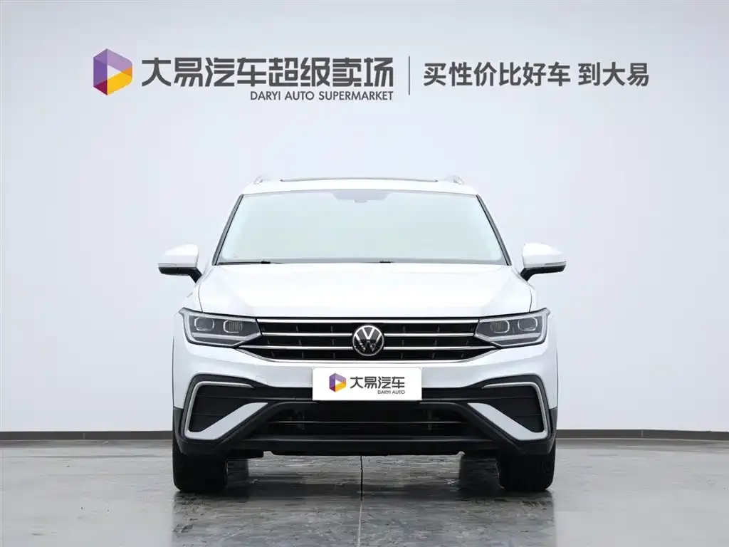 Volkswagen Tiguan L — фото 2