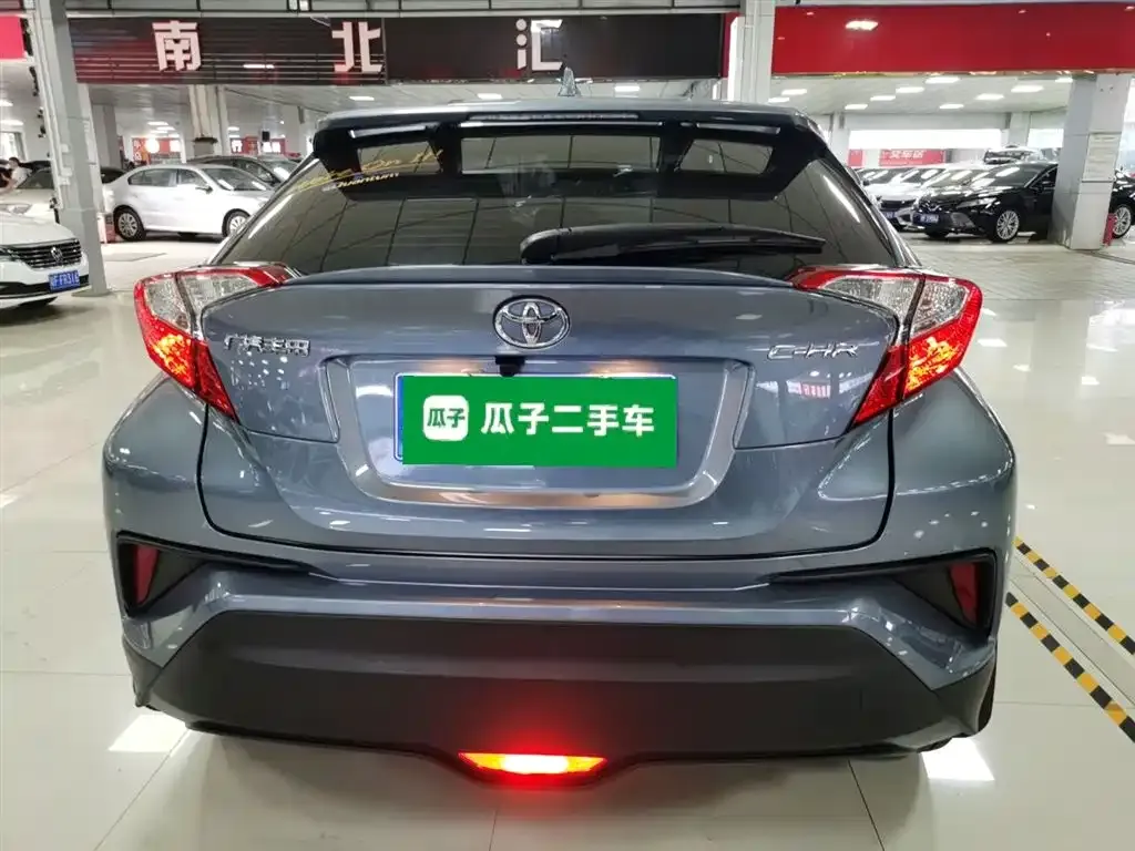 Toyota C-HR — фото 6