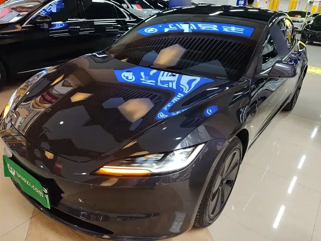 Tesla Model 3 — фото 2