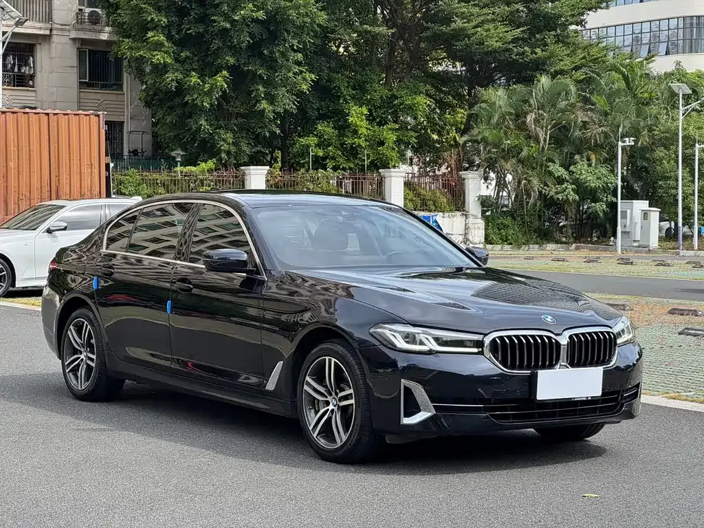 BMW 5 Series — фото 3