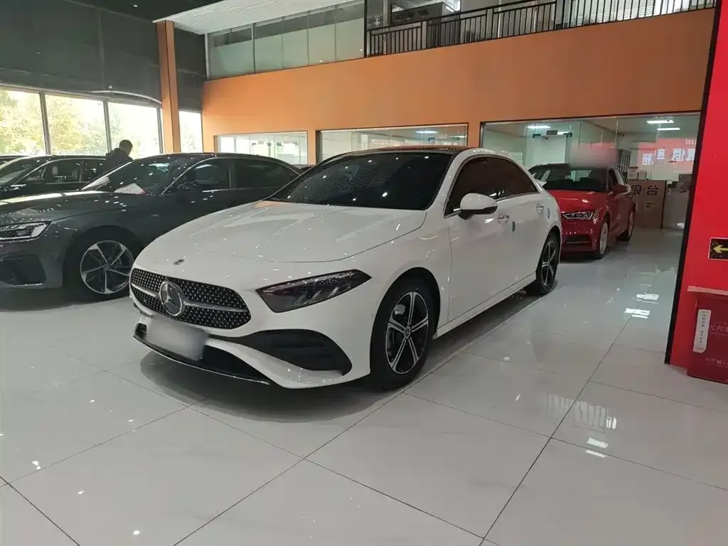 Mercedes-Benz A-Class — фото 1