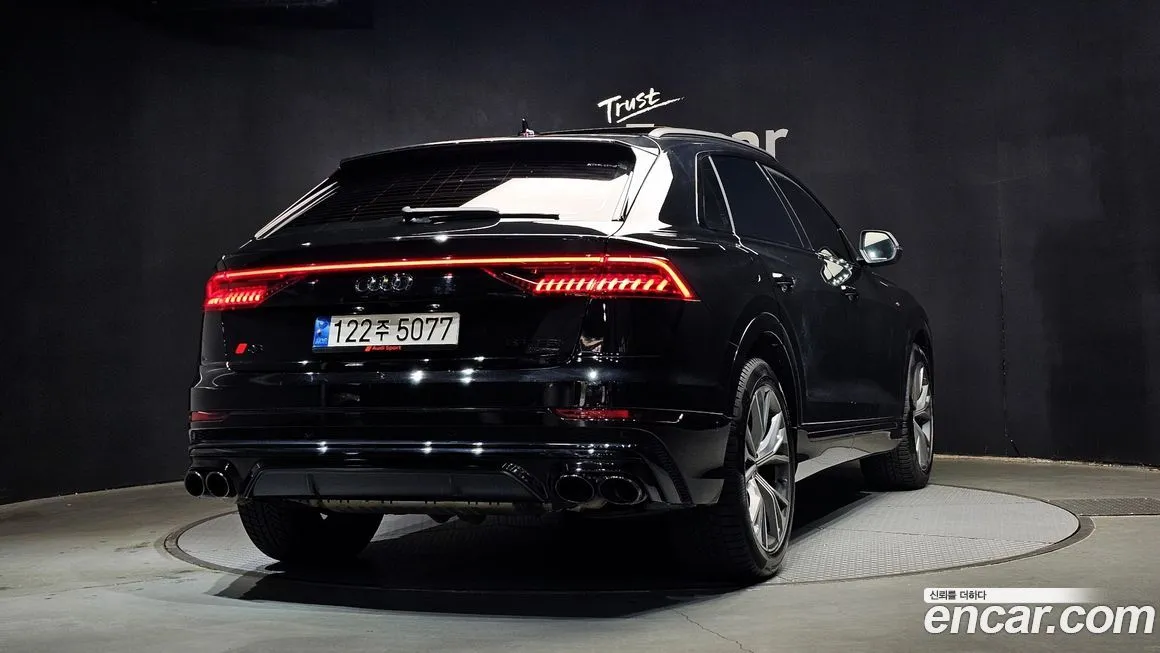 Audi Q8 — фото 2