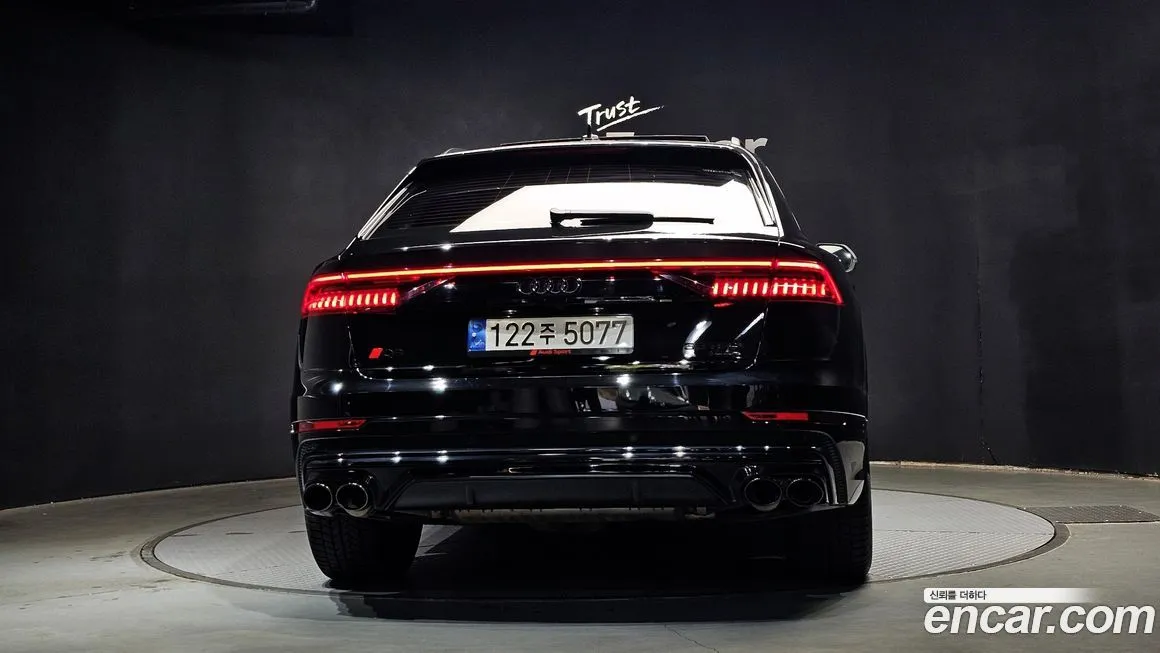 Audi Q8 — фото 4