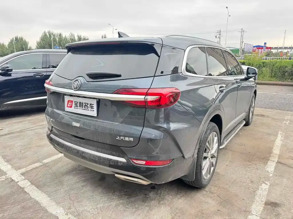 Buick Enclave — фото 2
