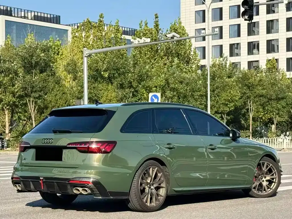 Audi S4 — фото 4