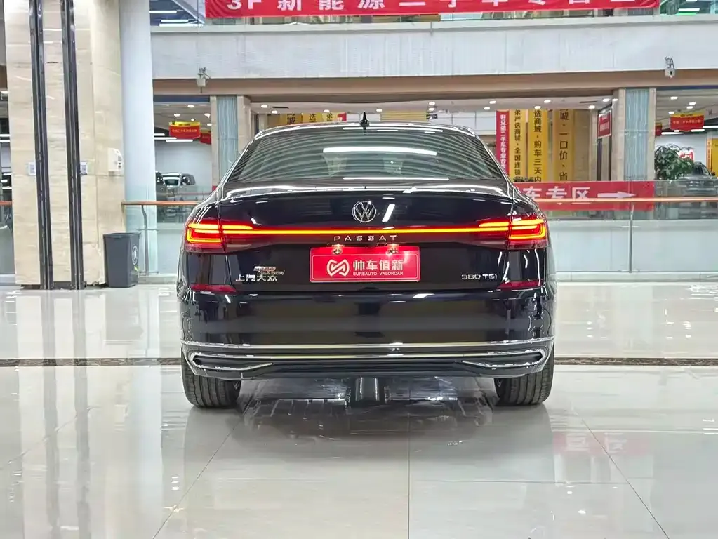 Volkswagen Passat — фото 4