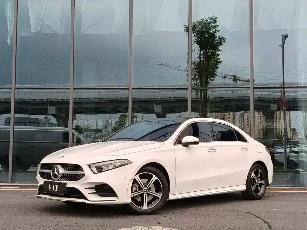 Mercedes-Benz A-Class — фото 1