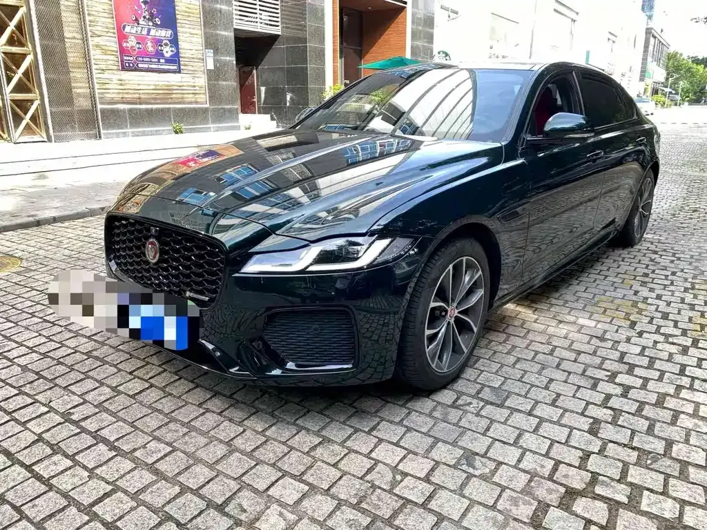 Jaguar XFL — фото 1