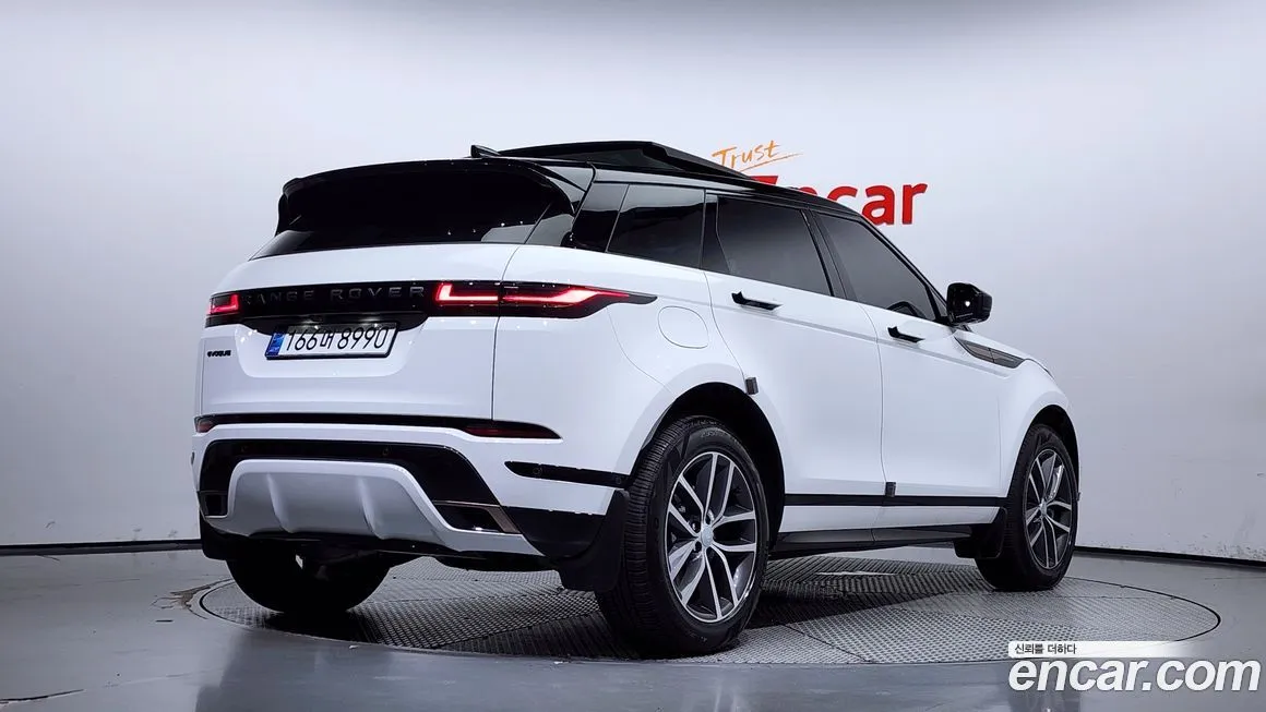 Land Rover Range Rover Evoque — фото 2