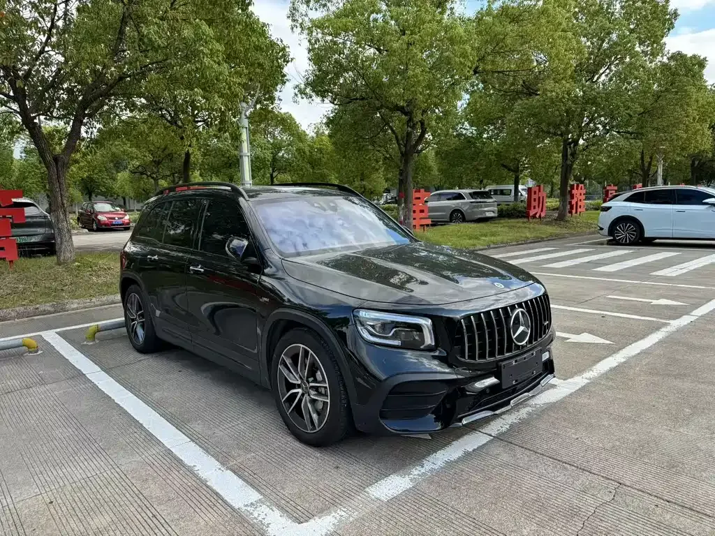 Mercedes-Benz GLB AMG — фото 3