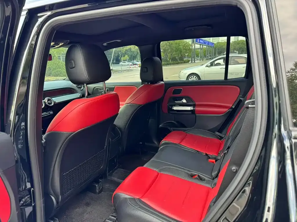 Mercedes-Benz GLB AMG — фото 6