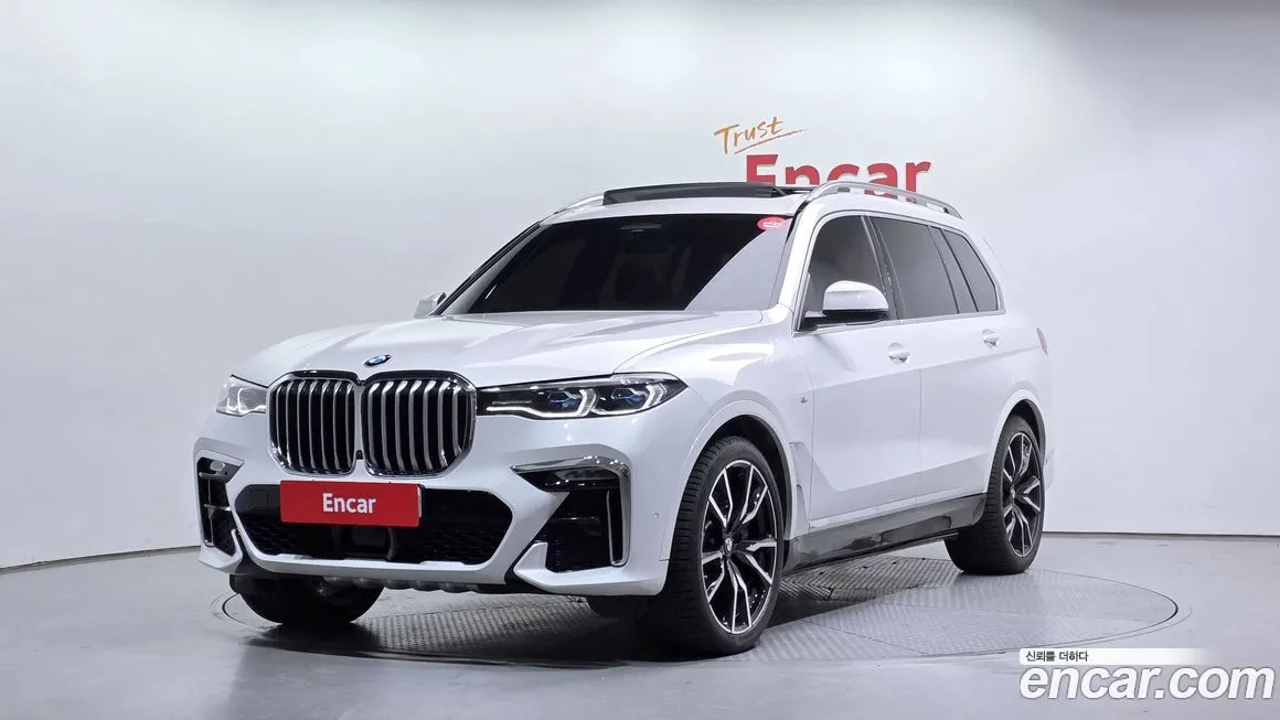 BMW X7 — фото 1