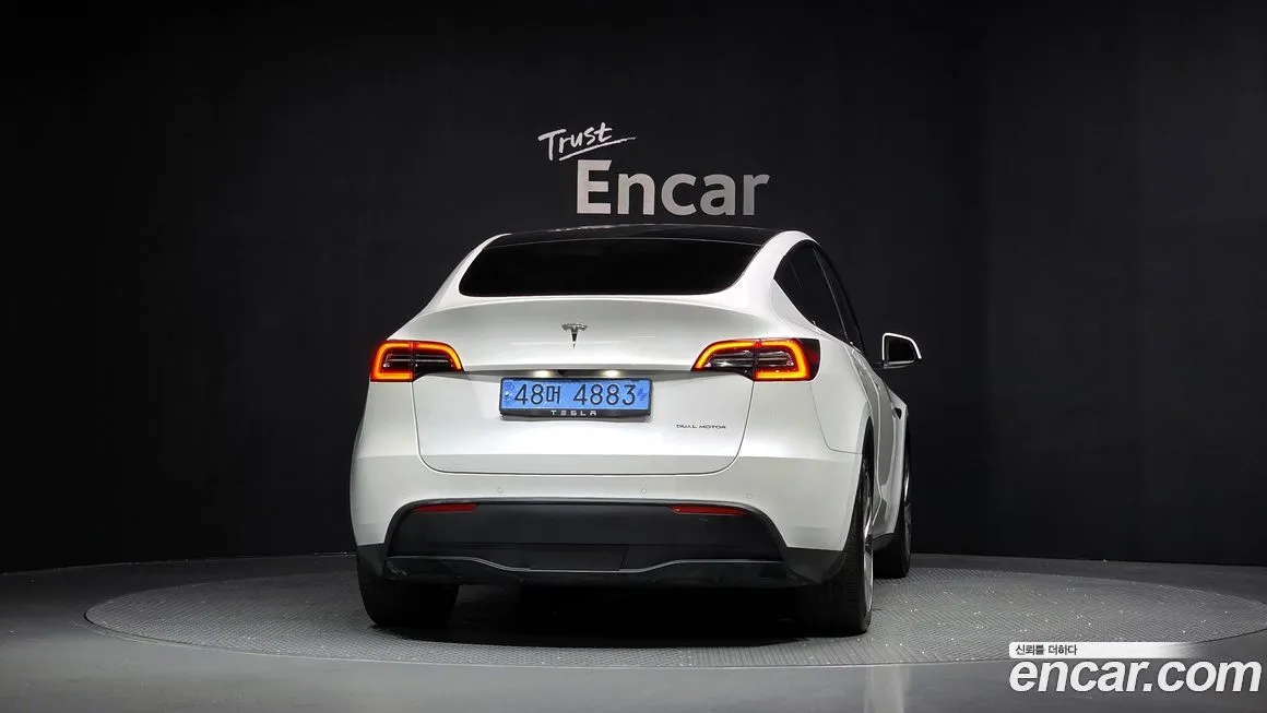Tesla Model Y — фото 4