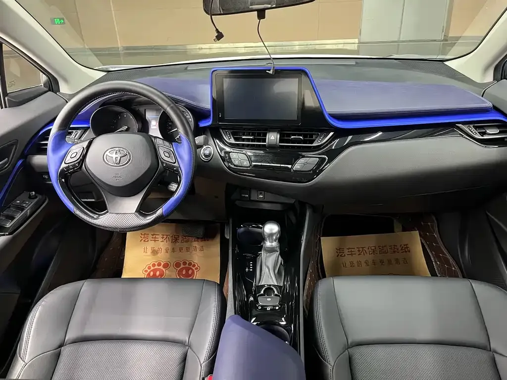 Toyota C-HR — фото 6