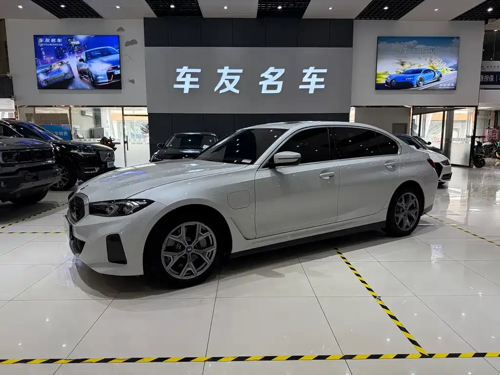 BMW i3 — фото 1