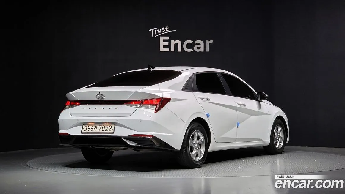 Hyundai AVANTE — фото 2