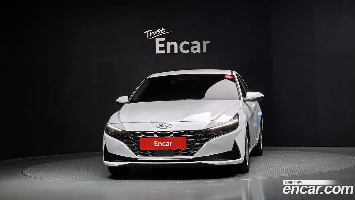 Hyundai AVANTE — фото 3