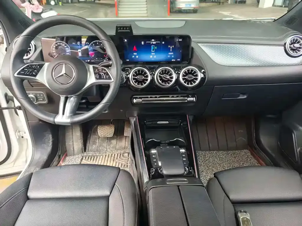 Mercedes-Benz GLA — фото 6