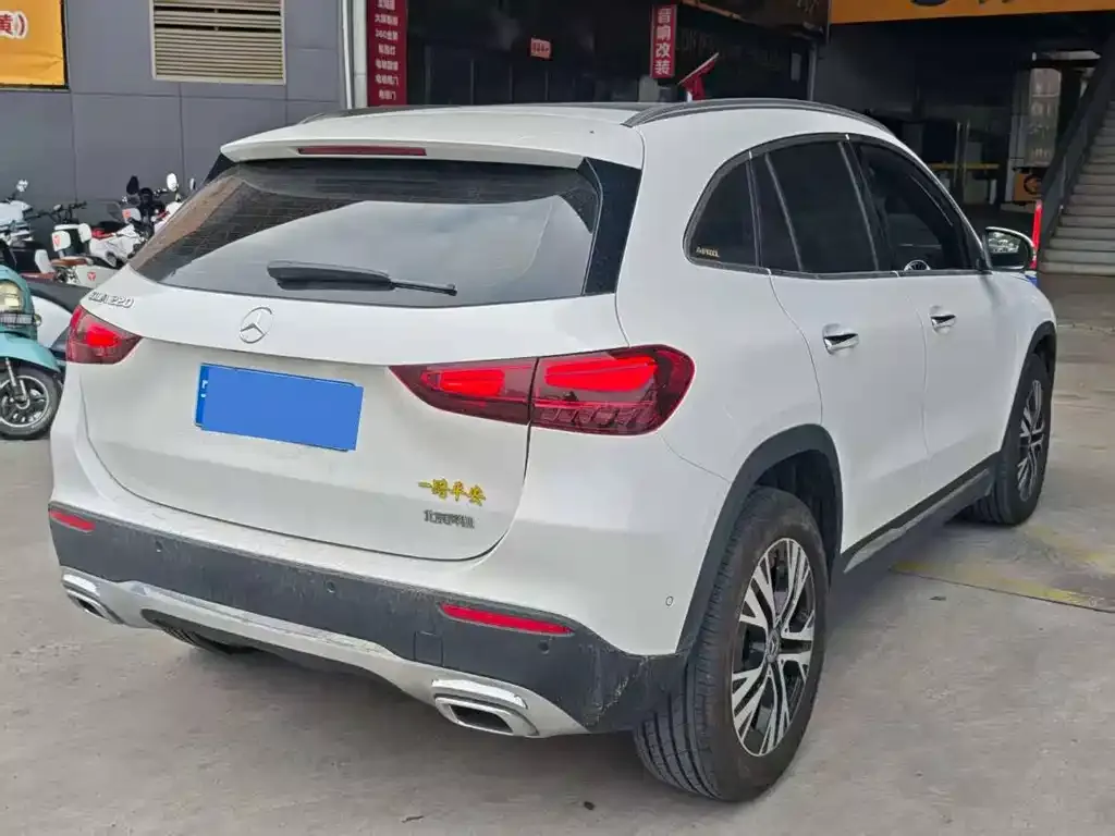 Mercedes-Benz GLA — фото 9