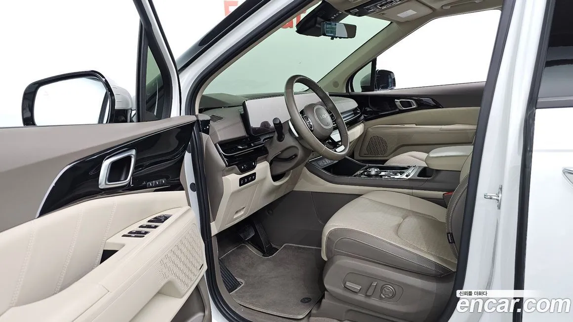 Kia Carnival — фото 10
