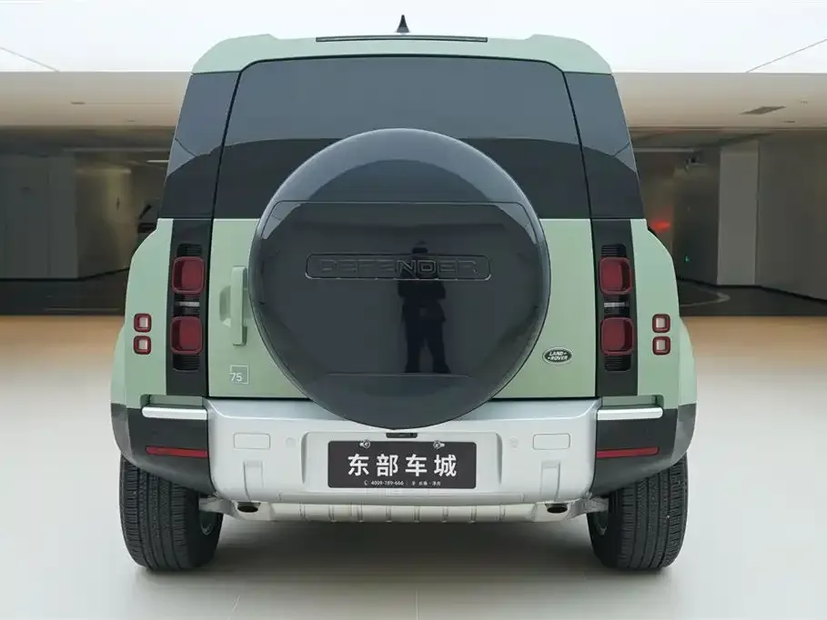 Land Rover Defender — фото 4