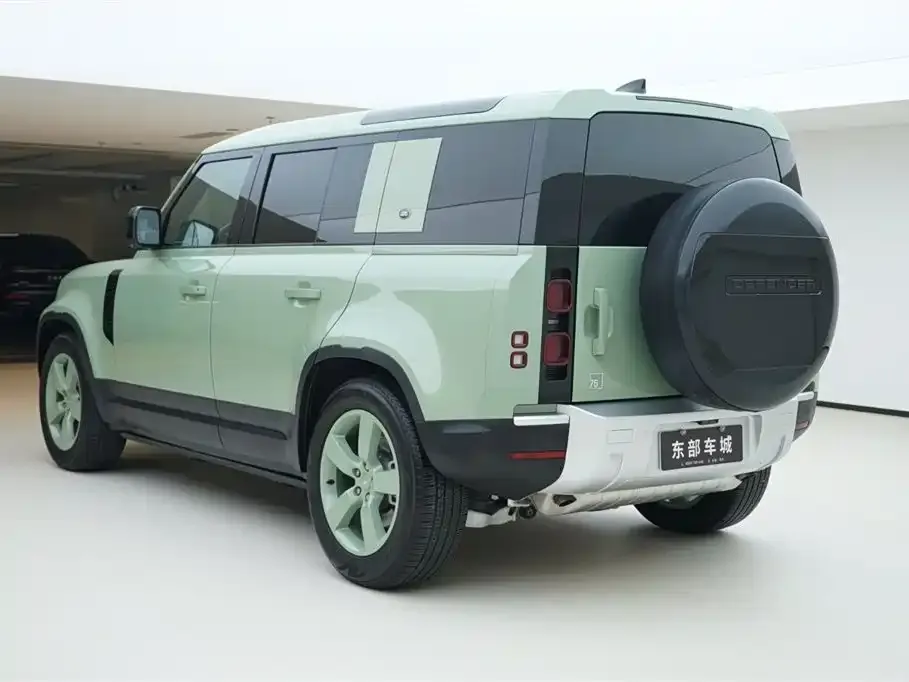 Land Rover Defender — фото 5