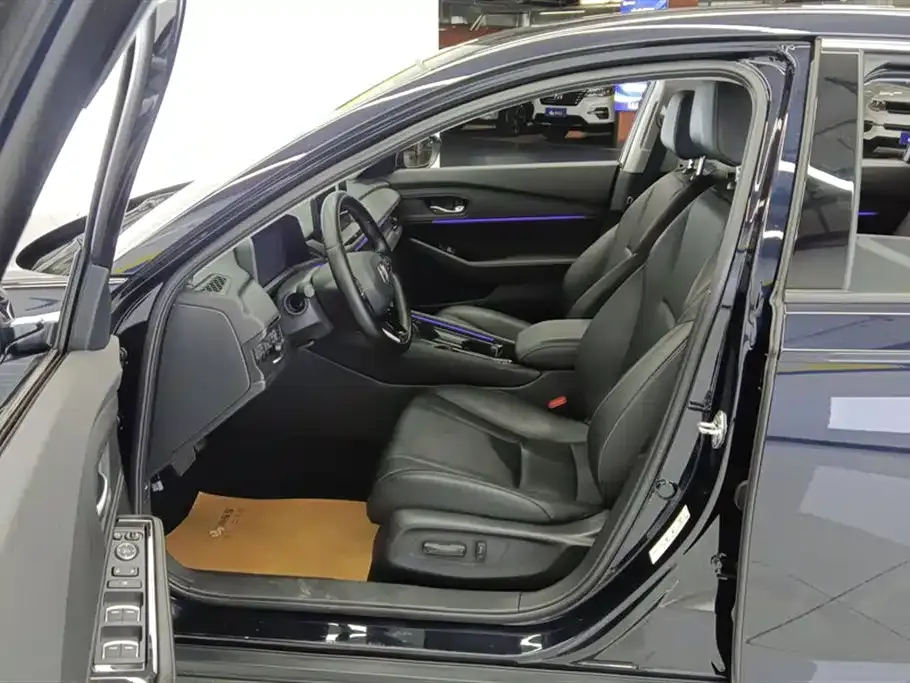 Honda Accord — фото 9