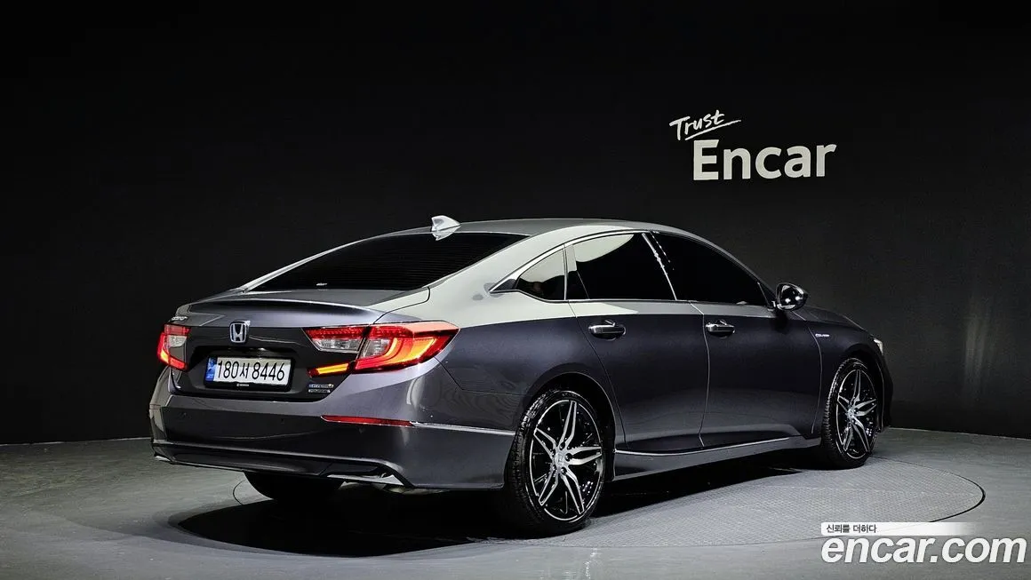 Honda Accord — фото 2