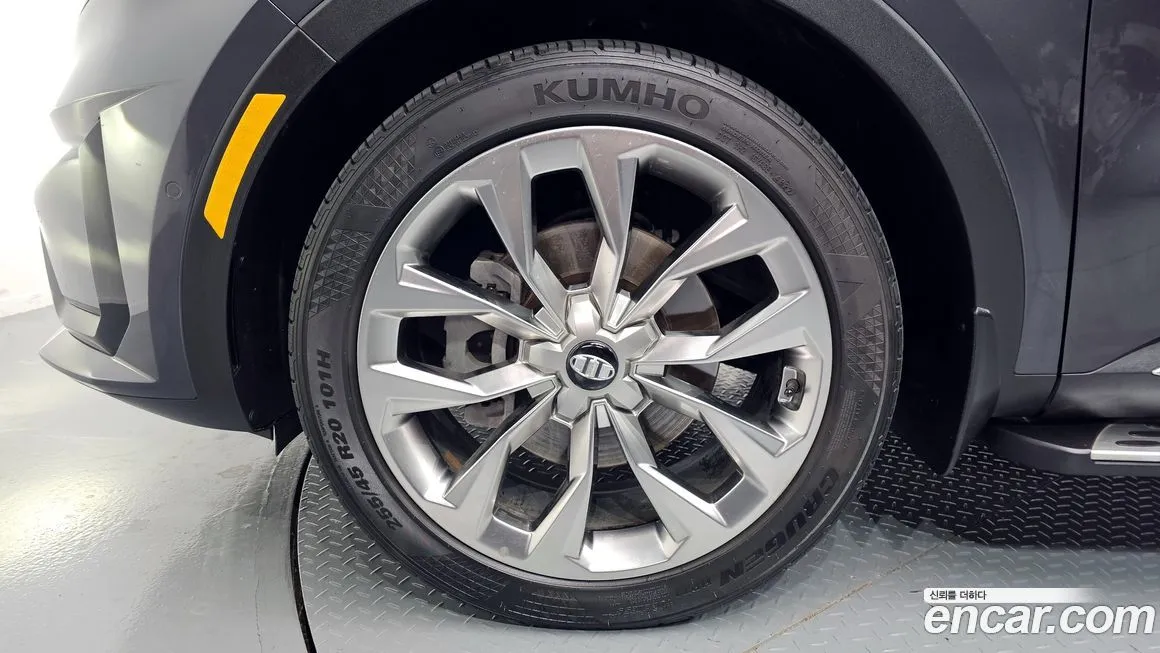 Kia Sorento — фото 5