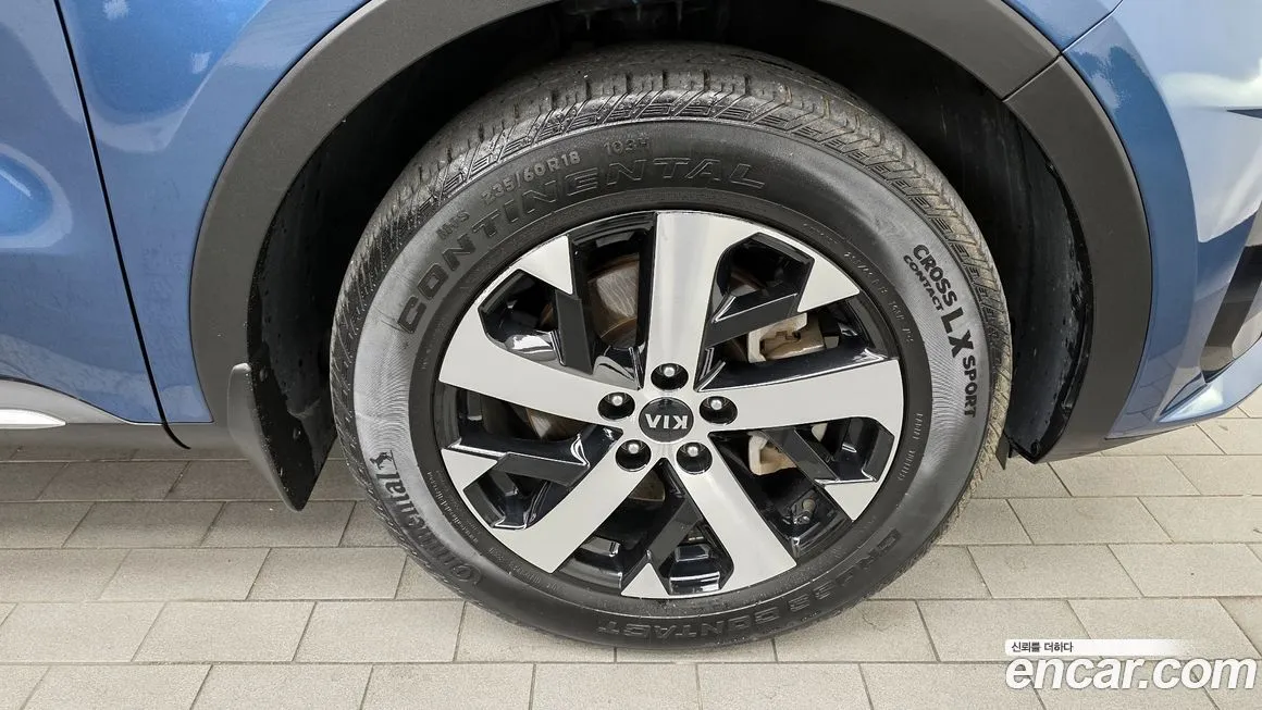 Kia Sorento — фото 5