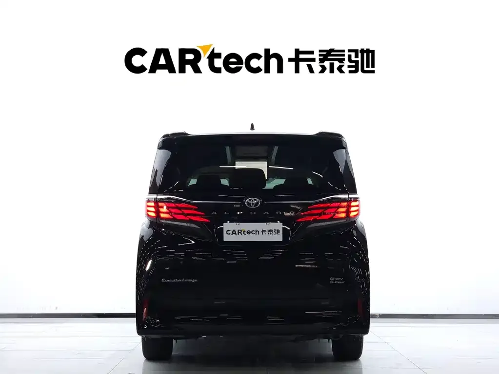 Toyota Alphard — фото 5