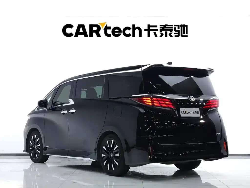 Toyota Alphard — фото 6