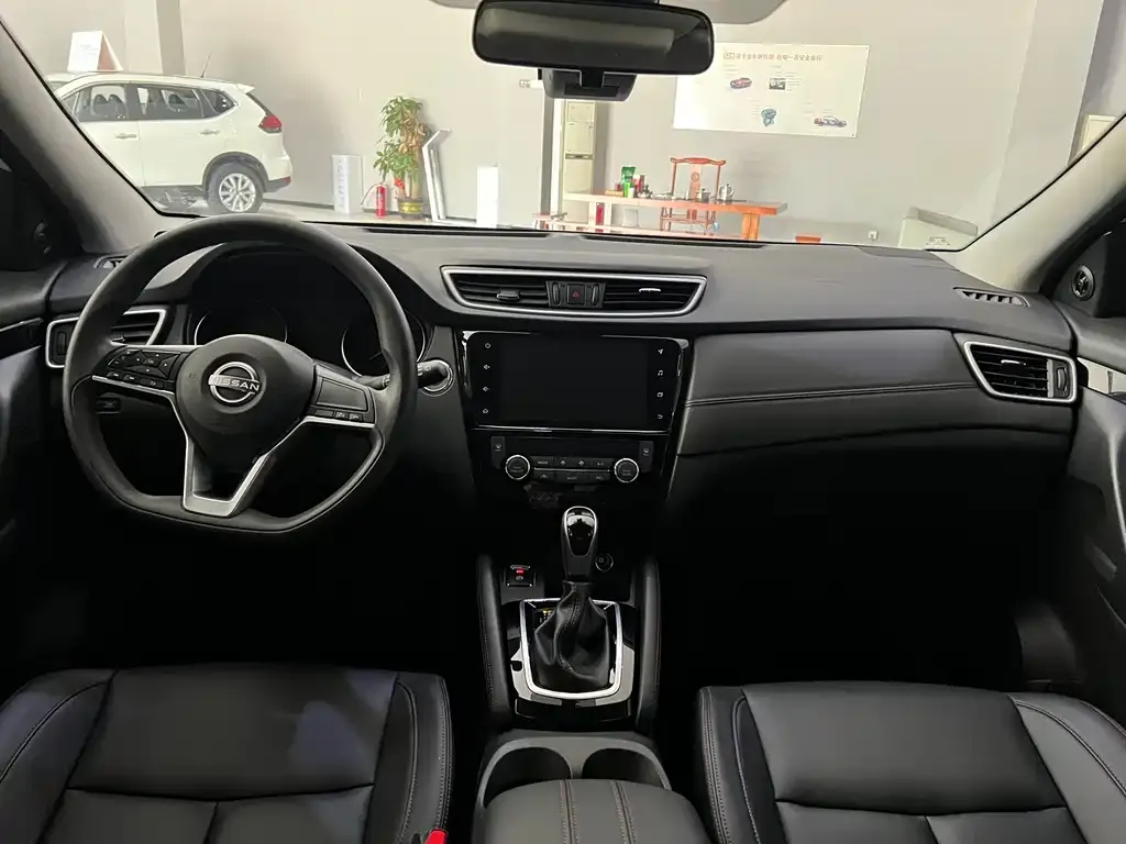Nissan Qashqai — фото 8