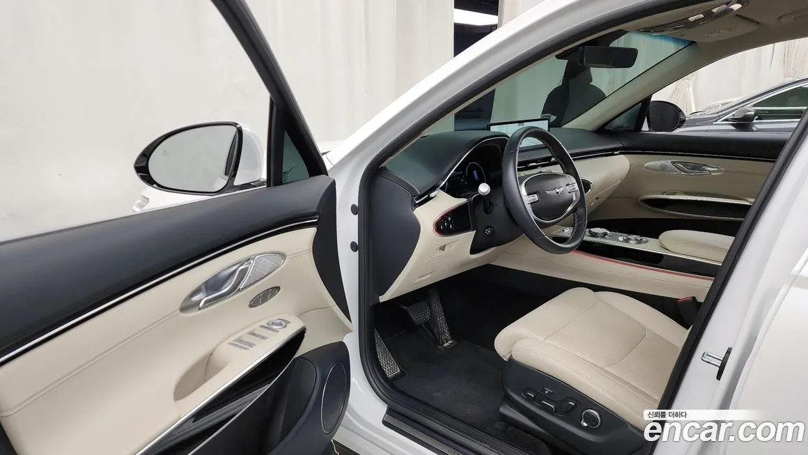 Genesis GV70 — фото 10