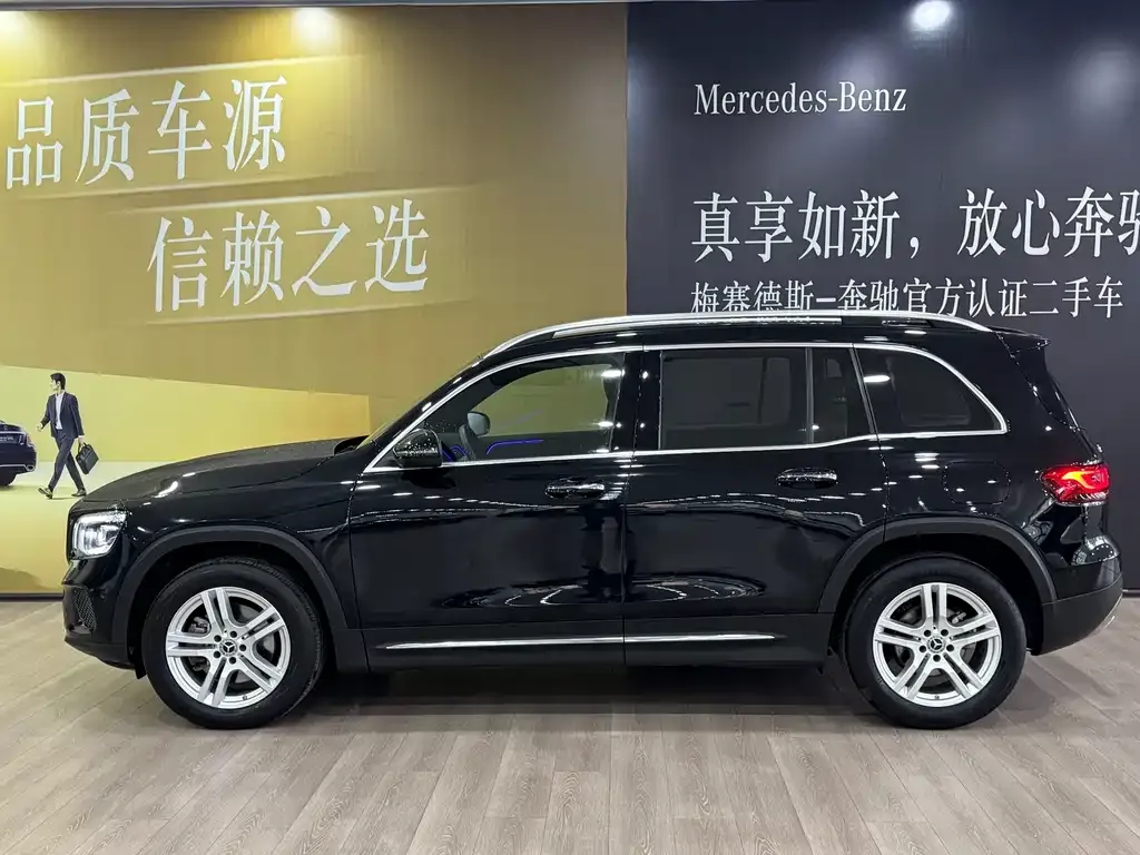 Mercedes-Benz GLB — фото 2