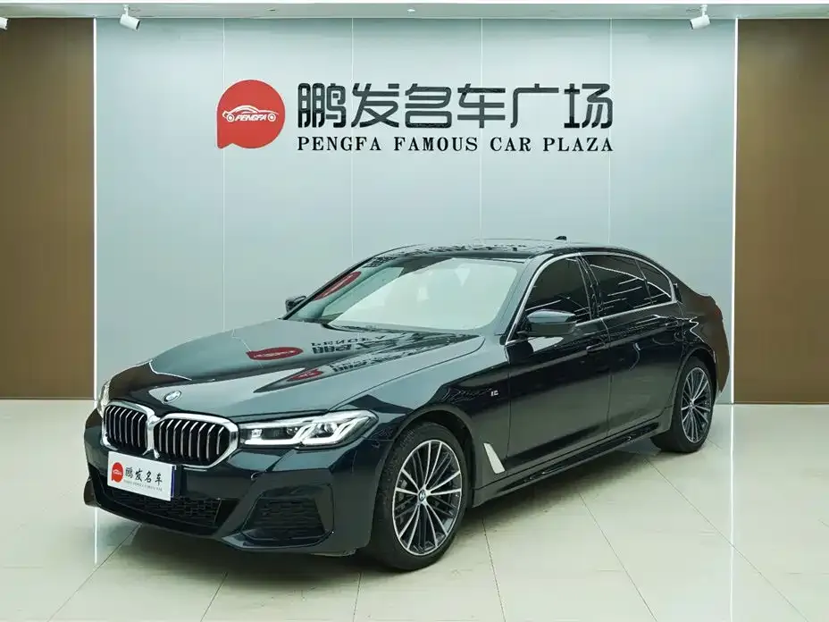BMW 5 Series — фото 1