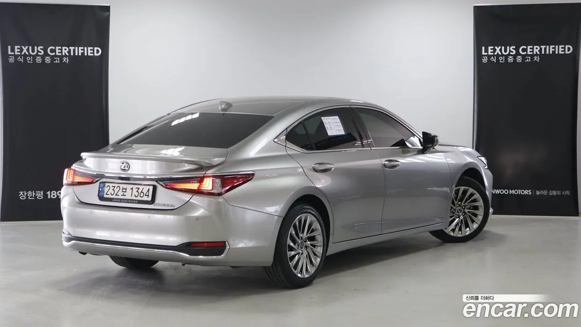 Lexus ES — фото 2